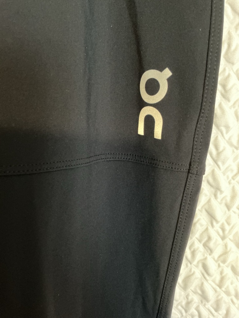 On Running Black Men's Performance Joggers with Reflective Logo - Picture 4 of 4
